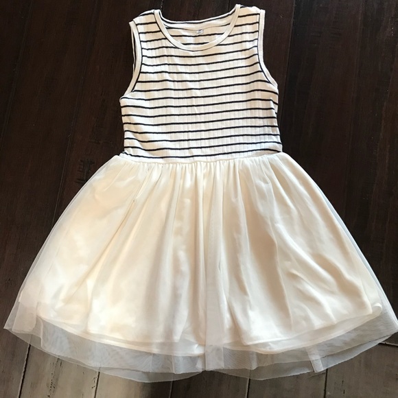 Dress - Picture 1 of 3